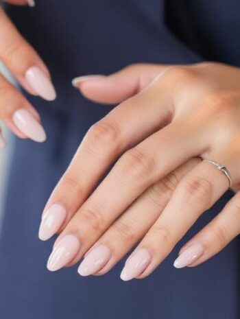 Ślubny blask i detale, które inspirują: trendy w manicure ślubnym i okazjonalnym – jakie stylizacje wybieramy najczęściej?